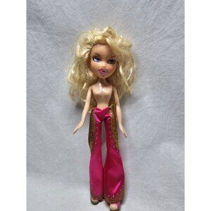 Bratz 9” Cloe Fashion Show Sleep Wear Doll